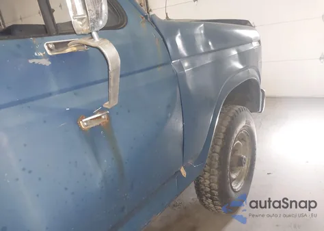 1984 Ford F250 z USA, uszkodzony, nr VIN 2FTEF26Y2ECA29884